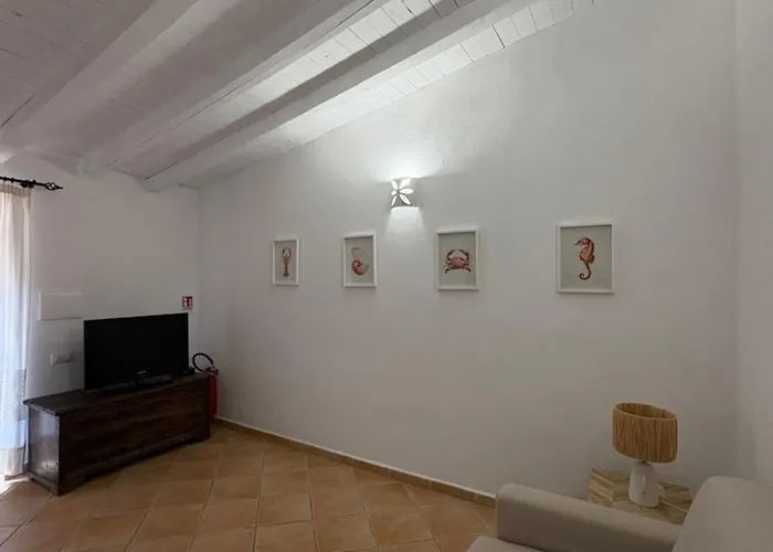 Il Paguro A Cala Francese La Maddalena