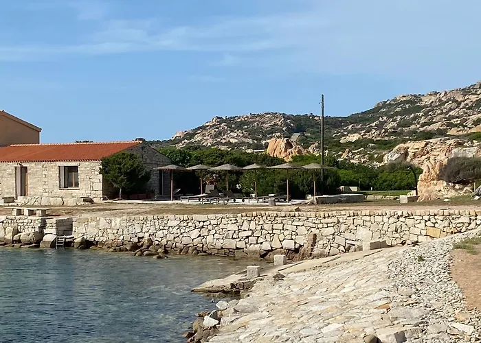 Il Paguro A Cala Francese La Maddalena